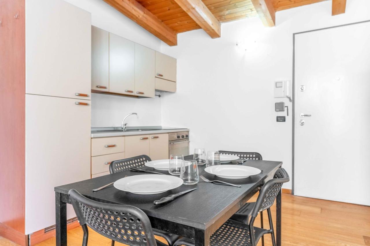 Mo37 Loreto- Duomo - Chic Apartment Милано Екстериор снимка