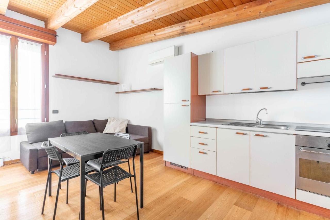 Mo37 Loreto- Duomo - Chic Apartment Милано Екстериор снимка