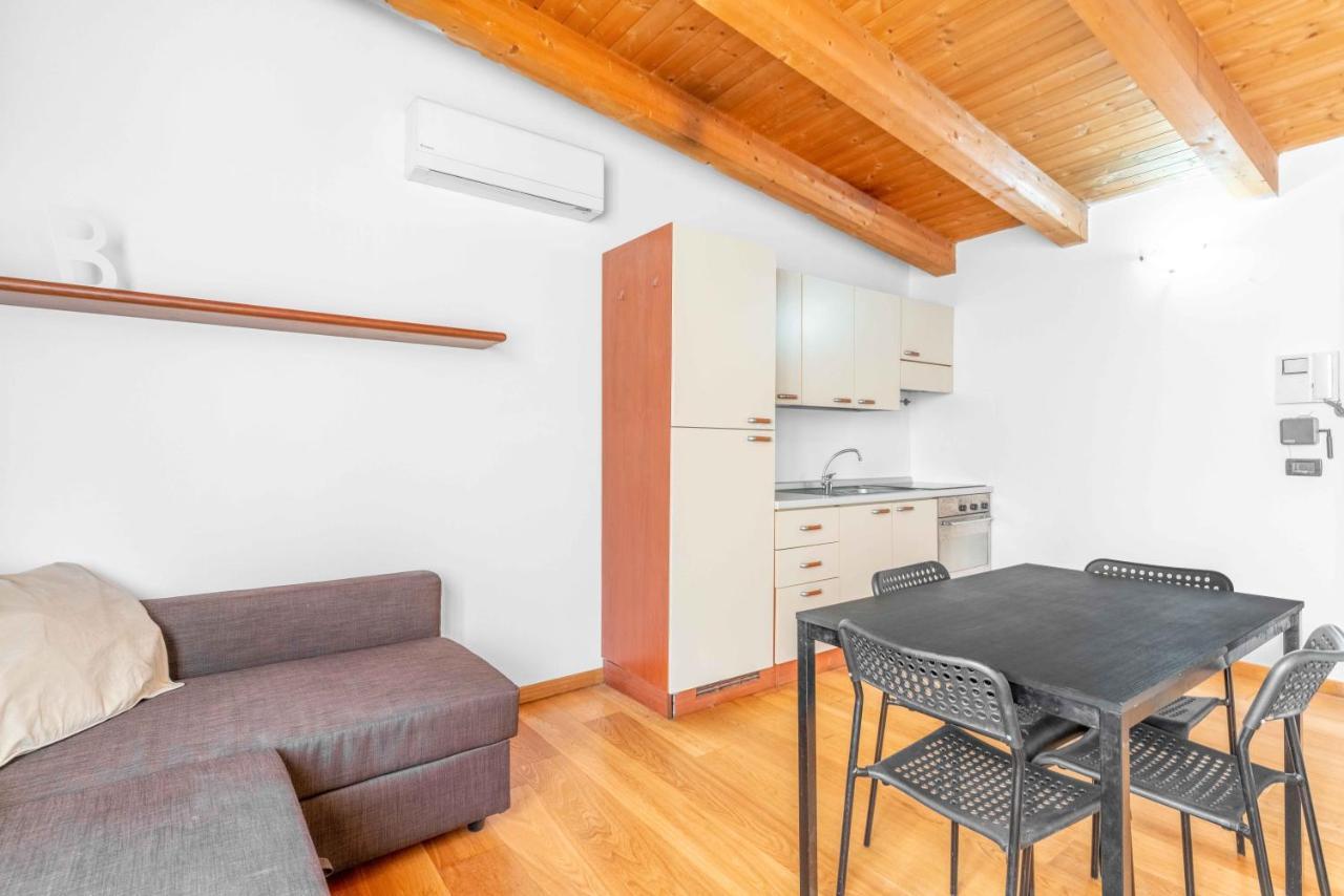 Mo37 Loreto- Duomo - Chic Apartment Милано Екстериор снимка