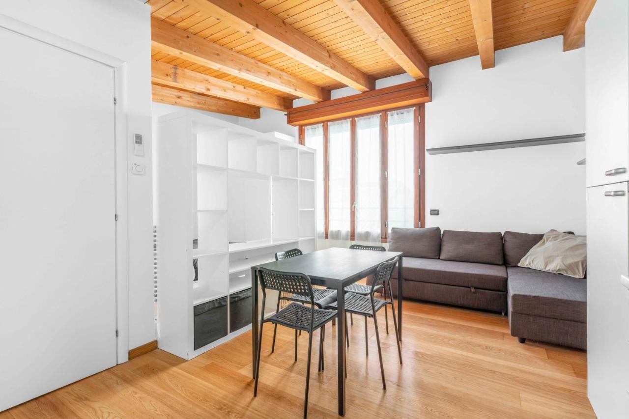 Mo37 Loreto- Duomo - Chic Apartment Милано Екстериор снимка