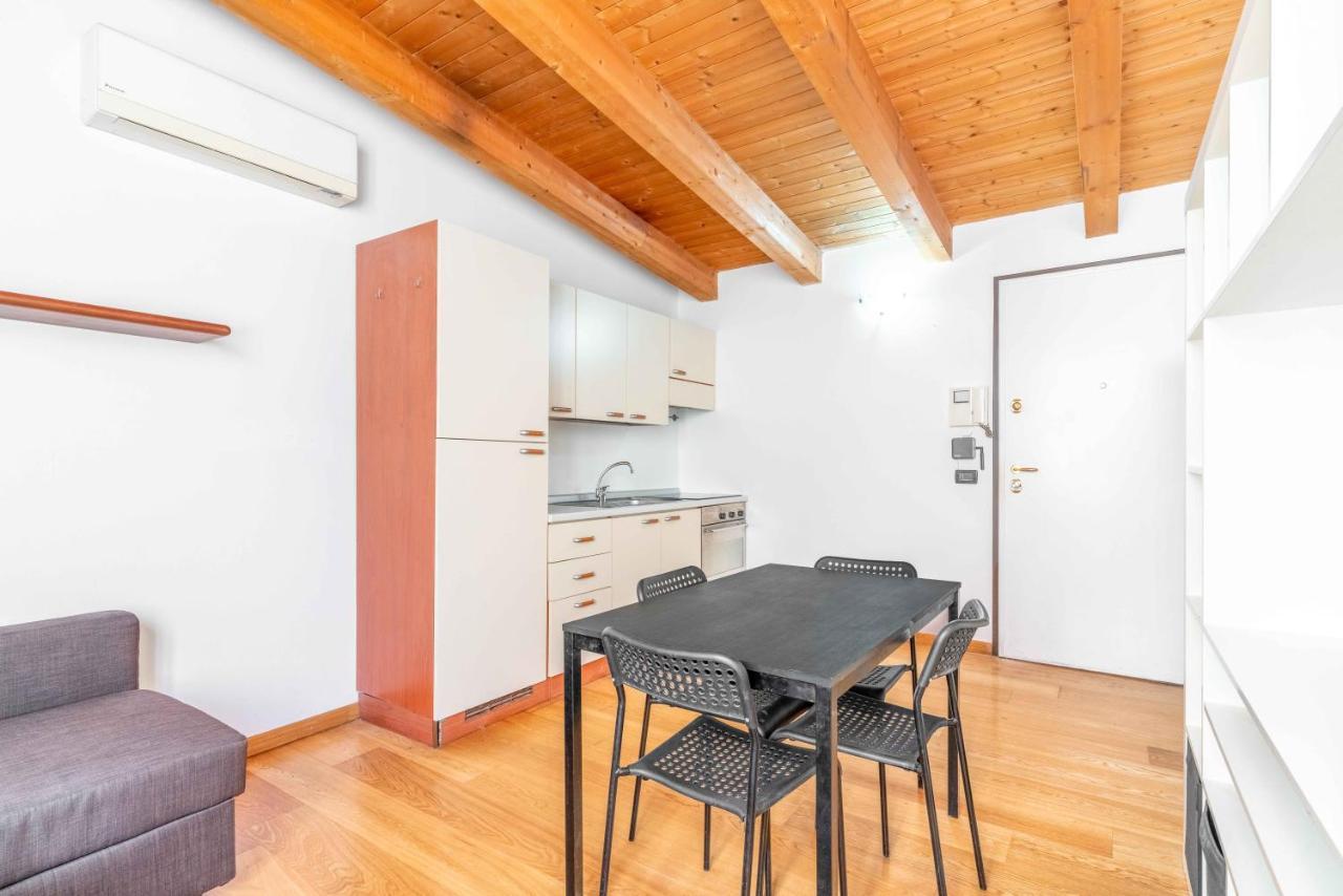 Mo37 Loreto- Duomo - Chic Apartment Милано Екстериор снимка